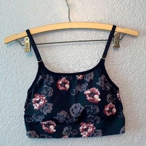 Vince Camuto reversible , supportive (crop) tank top or sports bra